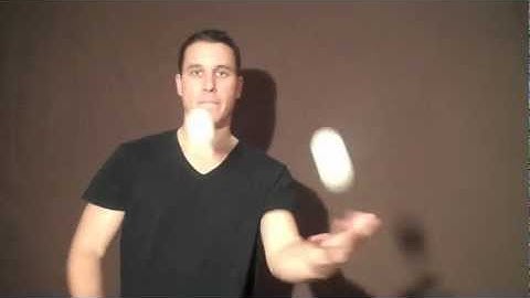 Juggling Trick Tutorial - 1 Ball Pirouette