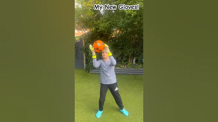 My New Goalkeeper Gloves!!!! #football #goalkeepers