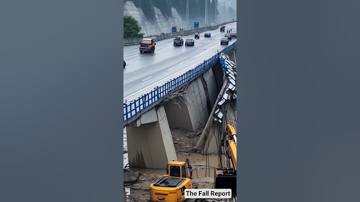 🌉🌧️Sie versuchten, die Brücke zu retten... doch sie fiel vor ihren Augen zusammen!#fail #highway