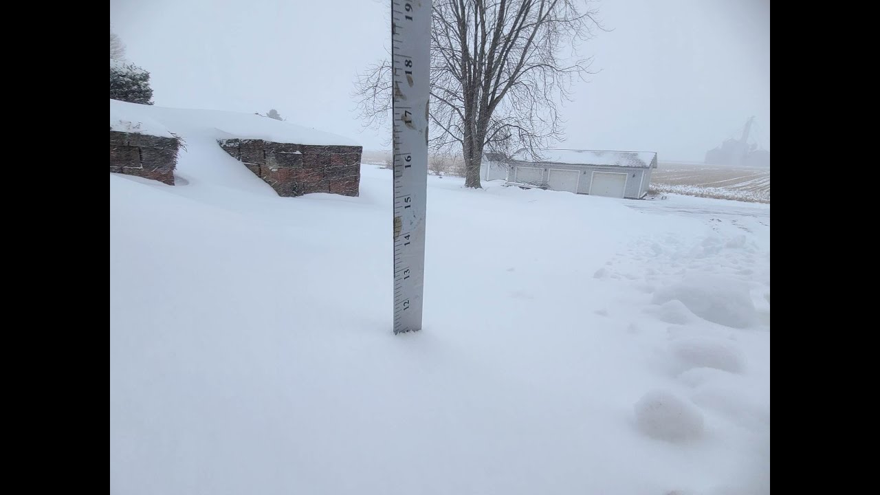 2019 John Deere Gator RSX 860M Vs a foot of snow YouTube