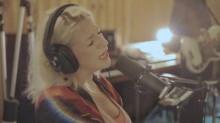 Video thumbnail of "Izo FitzRoy - When The Wires Are Down (Live Studio Session)"