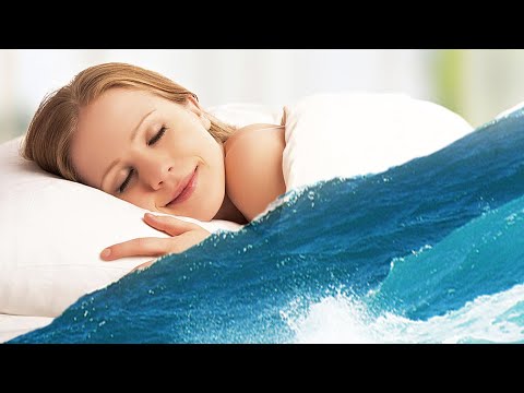 Yalangoch kursantlar dengizda suzishadi