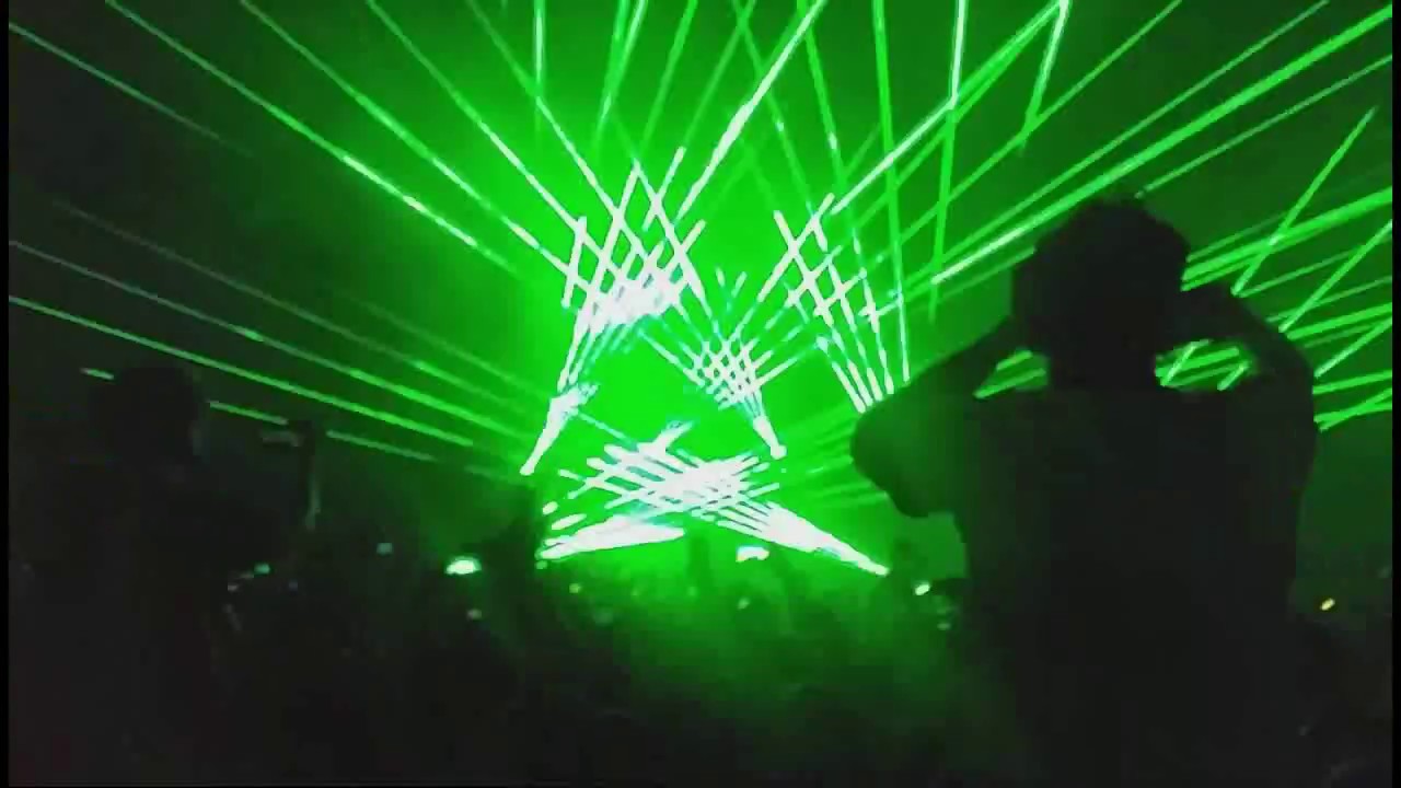 Παρακολούθηση EPIC 5 - Hit Me With Those Lazer Beams (Drop) στο YouTube Παρακολούθηση EPIC 5 - Hit Me With Those Lazer Beams (Drop) στο YouTube
