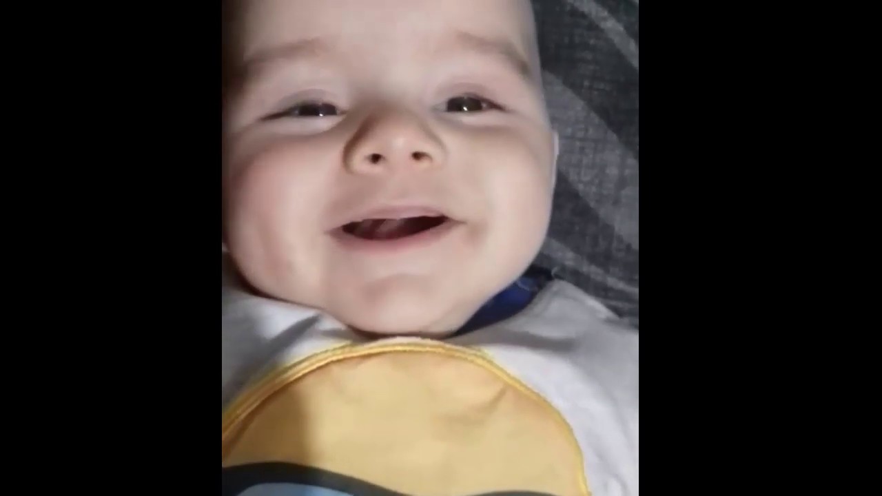 Can bebek konuşmaya başladı.Bebek dili YouTube