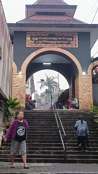 Pesarean Gunung Kawi | Makam Kyai Zakaria II