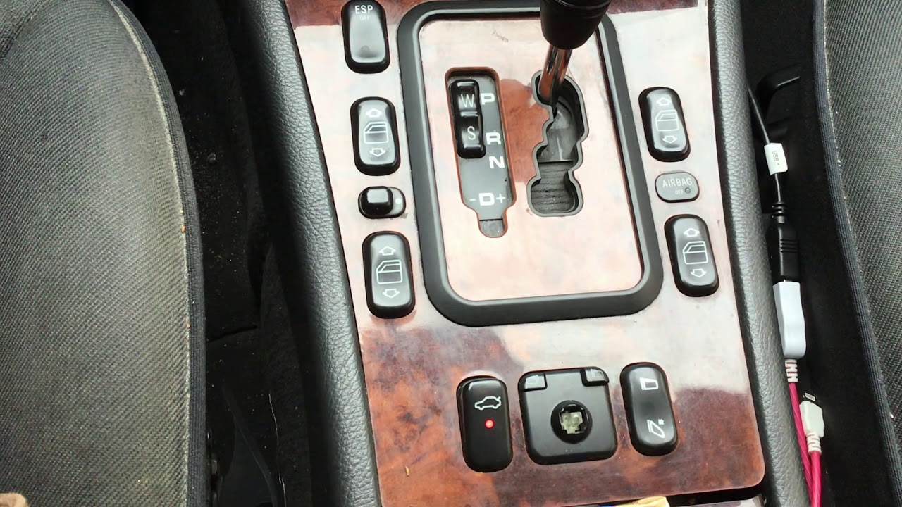 Mercedes Benz E240 170cv w210 ECONOMICO EN LA COMPRA Y COCHE MUY SEGURO casi un Clásico