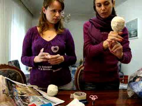 Βίντεο: Πώς να φτιάξετε μια κούκλα από καλσόν