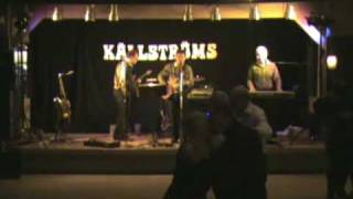 Video thumbnail of "KÄLLSTRÖMS Tindrande ögon"