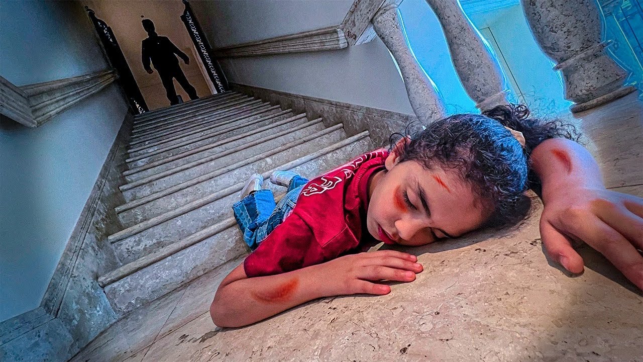 NÃO ESTAMOS SOZINHOS NESSA CASA * fui empurrada *