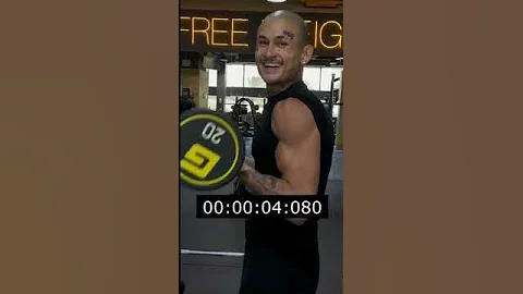 Сколько лет Алишеру Моргенштерну ?