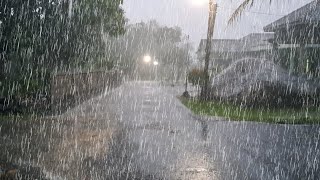 HEAVY RAIN AND WIND IN THE AFTERNOON IN RURAL VILLAGE INDONESIA | WALK IN THE HEAVY RAIN