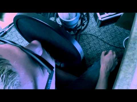 Too Close-Alex Clare