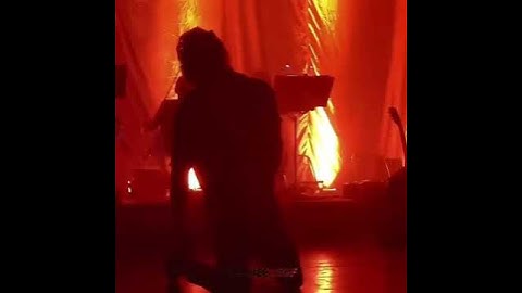 alex looks SO GOOD in this light || #alexturner #arcticmonkeys #thelastshadowpuppets #edit