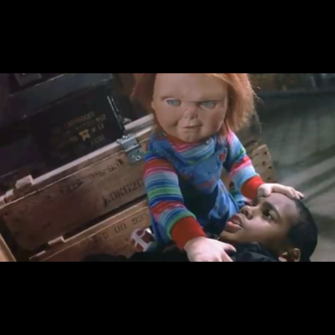 CHUCKY FEZ MACUMBA PRA MUDAR DE CORPO #shorts