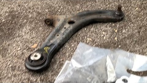 Ford Fiesta (MK7) Wishbone (Lower Control Arm) Replacement