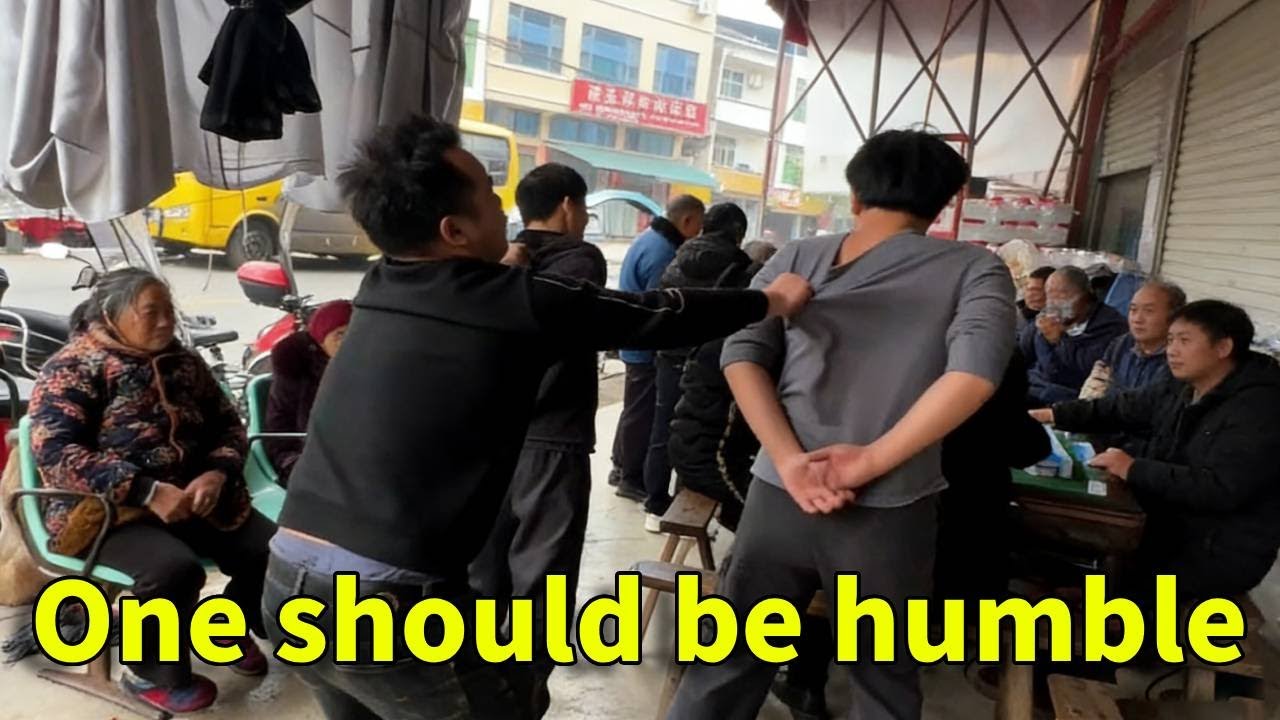 Always be humble! #OriginalFunnyVideo #UnexpectedResult #Hilarious😄😄