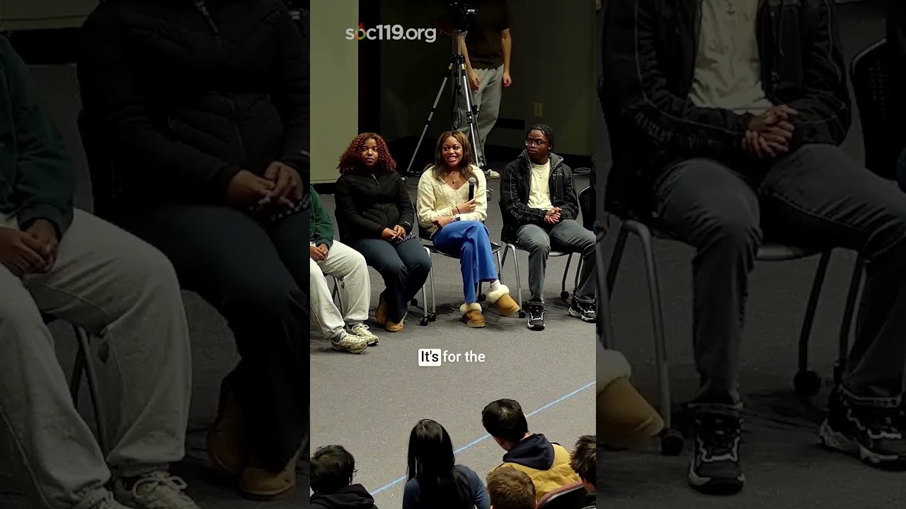 Кто связан со своими религиозными убеждениями? 