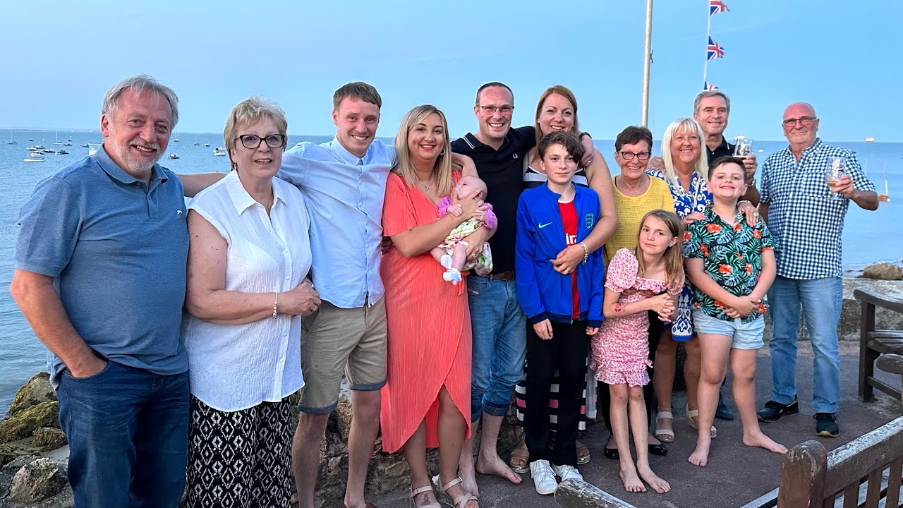 Family Summer Holiday 2023. The Lakes Rookley, Isle of Wight. Includes Blackgang Chine & Robin Hill.