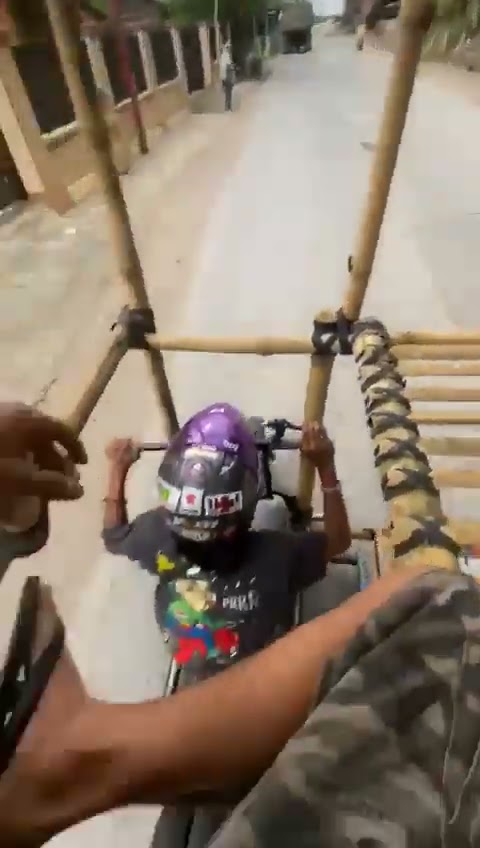 Terima kos putri berjalan wkwkwk ///Vespa extreme Sumatera