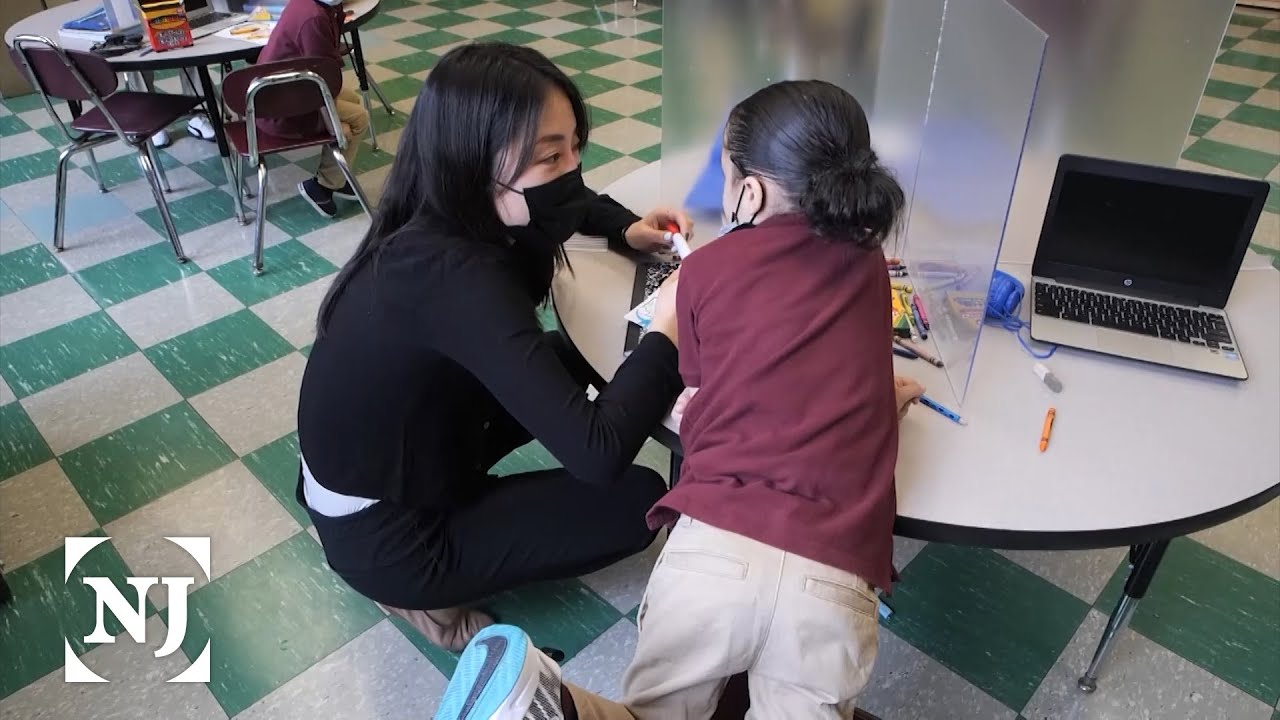 School districts try different solutions to staff shortages - YouTube