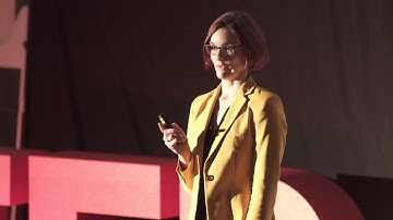 What a flock of birds can teach you about sustainability | Katharina Brinck | TEDxFS