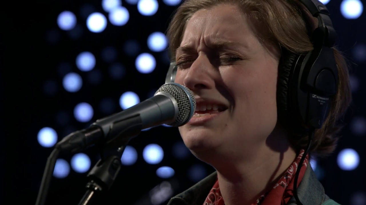 Petal - Magic Gone (Live on KEXP) adlı videoyu YouTube'da izle Petal - Magic Gone (Live on KEXP) adlı videoyu YouTube'da izle