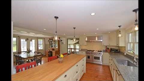 A Rare Gem in Stowe Hollow