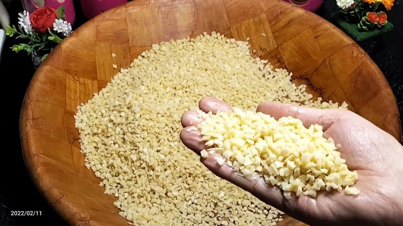 ورجعتلكم بطبخة الشخشوخة العنابية بعد ماشفتو كيفاش العجينة وطيابها والتشخشيخ😁😁