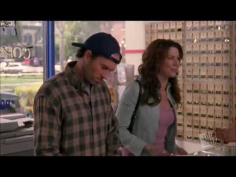 Luke + Lorelai / Luke is getting divorced