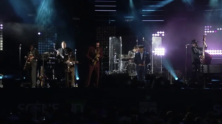 Karl Hunter (Big Bad Voodoo Daddy) Alto solo on "J...