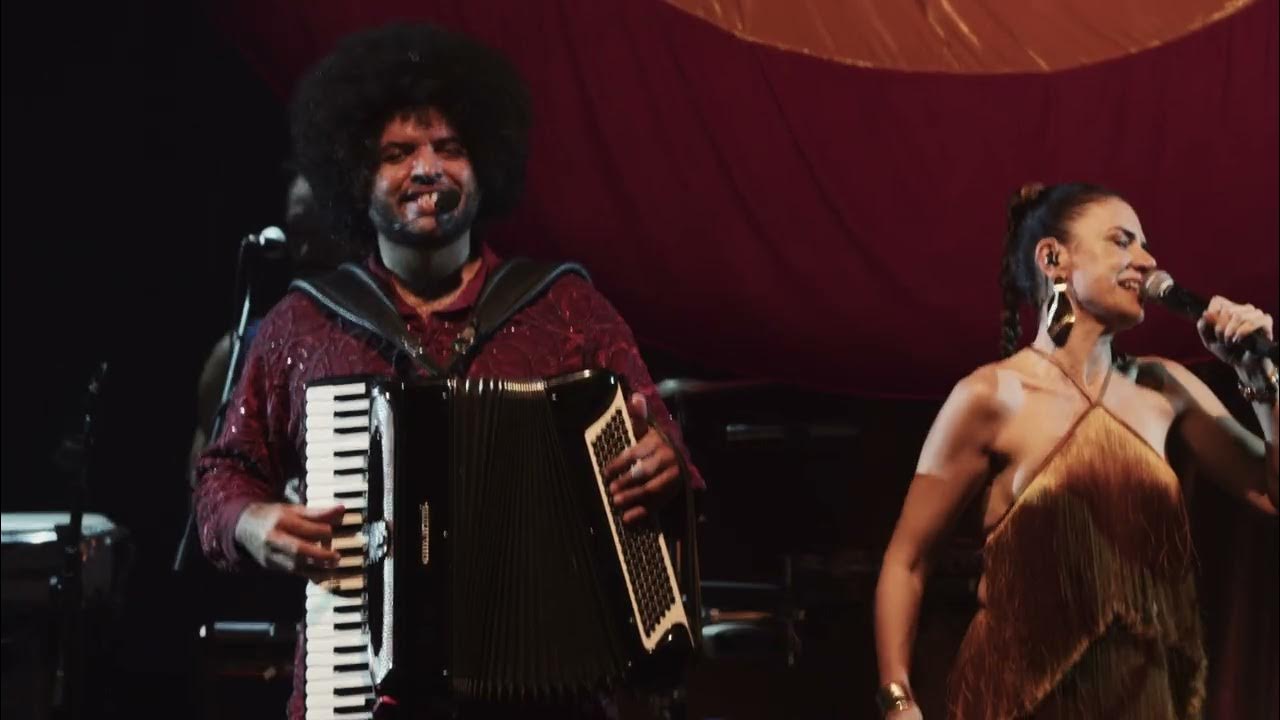 Mariana Aydar e Mestrinho - Espumas Ao Vento (Ao Vivo no Sesc Pompeia) Mariana Aydar e Mestrinho - Espumas Ao Vento (Ao Vivo no Sesc Pompeia)