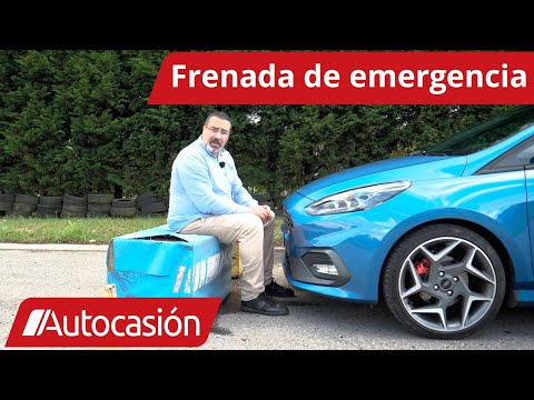 Cómo hacer una frenada de emergencia | Vídeo práctico / consejos | Autocasión