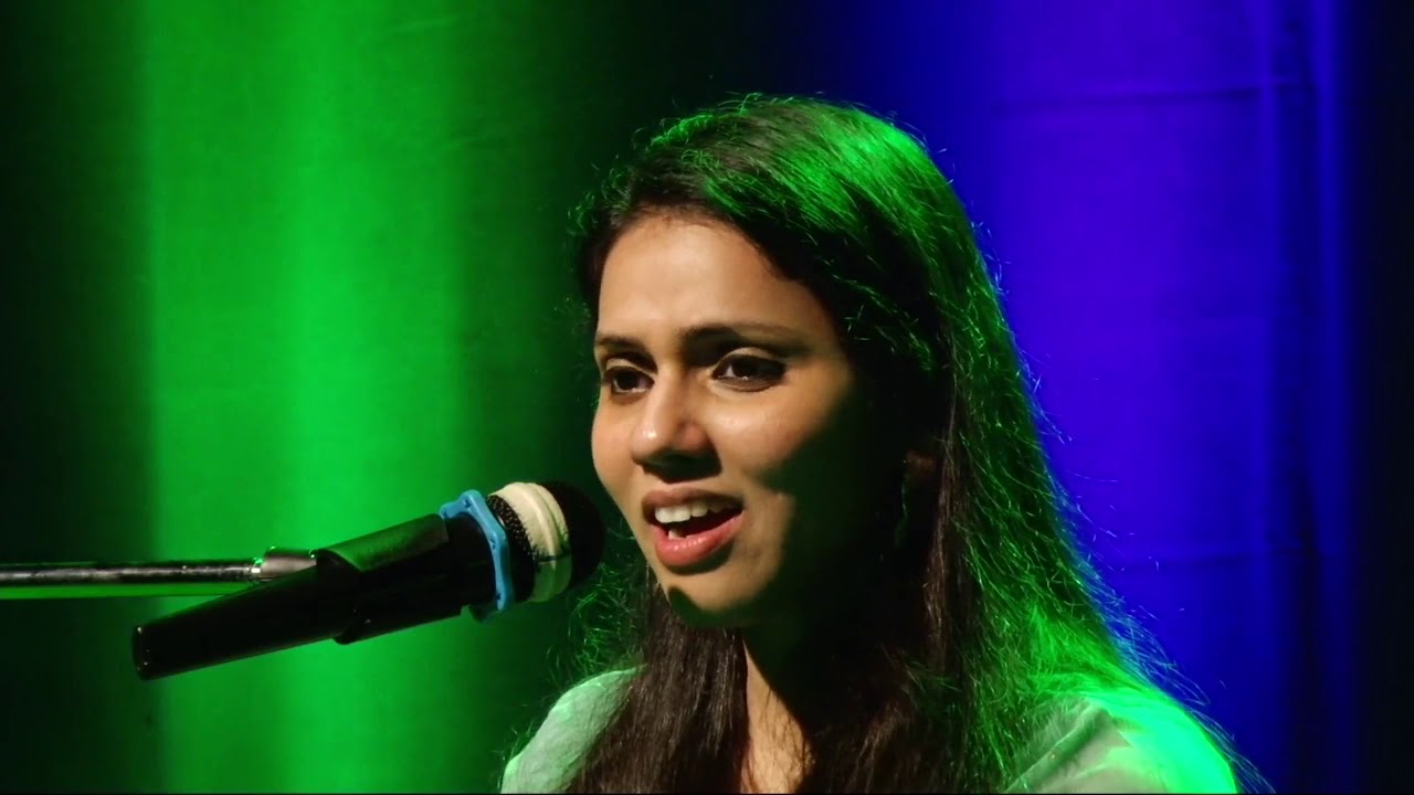 Meri Jaan Mujhe Jaan Na Kaho [Live Concert]