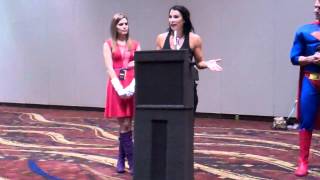 Lisa Marie Varon Tna Tara At 2013 C2E2 Fitness Session