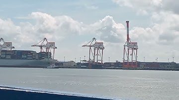 Tàu container siêu to MSC FAITH vào cảng SSIT