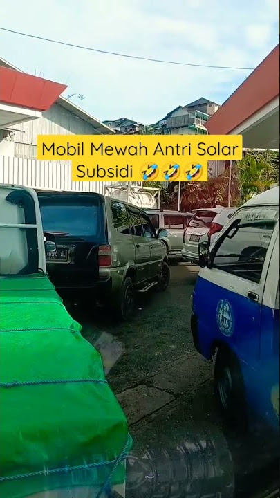 Mobil Mewah Antri Solar Subsidi #shorts #shortvideo #solar