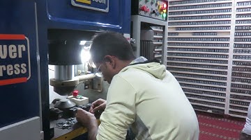 HYDRAULIC COIN MAKING MACHINE