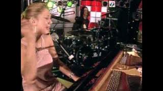 Download lagu Delta Goodrem - Innocent Eyes (Live at V HQ)2003