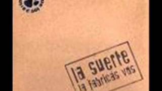 Video thumbnail of "Por Siempre - La Perra Que Los Pario"