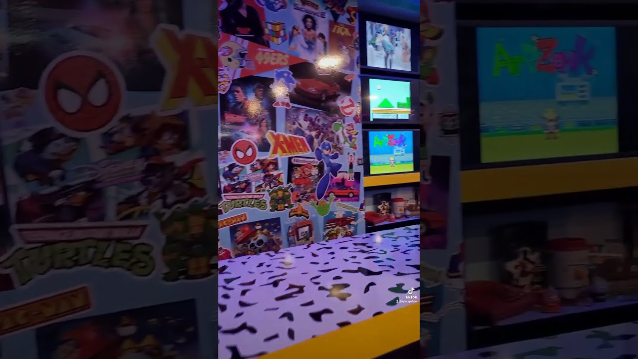 Retro 80s store on LongIsland 