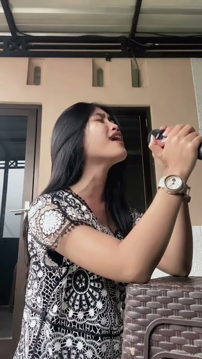 cek fullnya nya sudah ada !!!ketika orang sunda nyanyiin lagu bugis ,,😉#itanengtenribolo