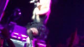 Avril Lavigne "What The Hell" - Backstreet Boys In A World Like This - Las Vegas, 5/31/14