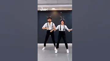 Paidal Chal Raha Hoon L Akela Hai Mr Khiladi L Dance Video L Noor Afshan Prem Vats L By A S L 
