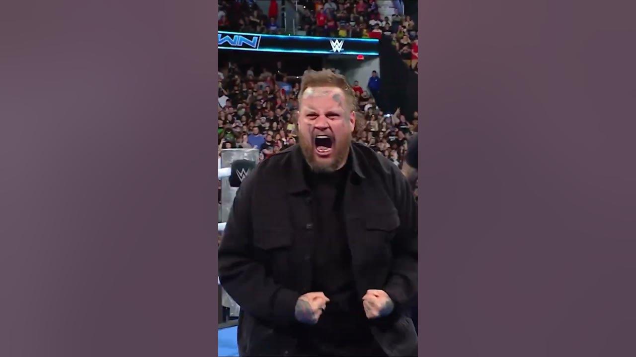 Jelly Roll with a massive slam on Logan Paul