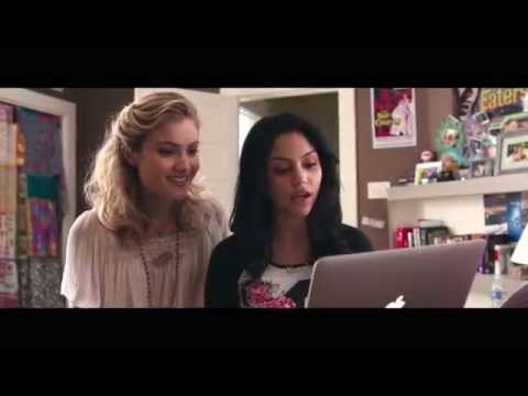 Bianca Santos in The DUFF