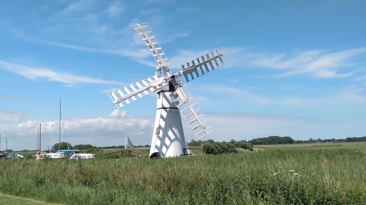 Thurne Windpump in action