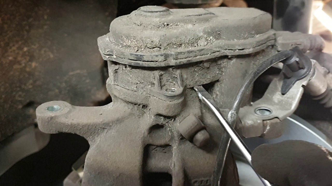 Audi A6 Bremsbeläge Hinten Wechseln Ohne Tester Audi A6 4G bremsen wechseln ohne pc - YouTube