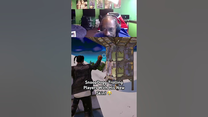 Snoop Dogg Trolling With His Nee Skin! 😭#fortnite #funny #fortniteclips #fortniteremix #snoopdogg