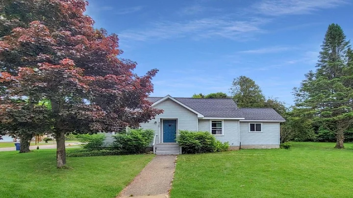 420 N HAZEL STREET, GAYLORD, MI Presented by Troy ...