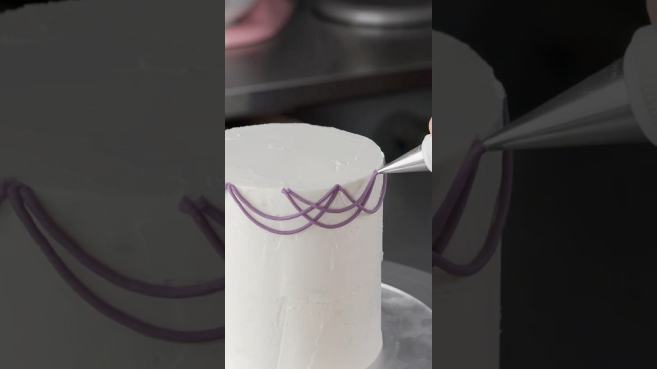Learn to Pipe Buttercream Swags. Coming Friday.